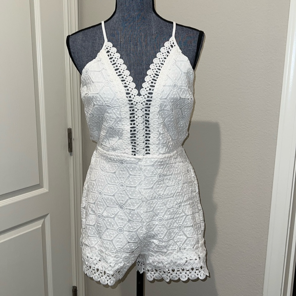 New Tassel n Lace Soieblu White Lace Romper